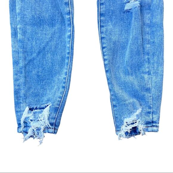 American Eagle Curvy Hi-Rise Jegging Next Level Stretch Ripped Jeans Size 2 Reg - Picture 4 of 12